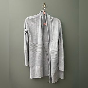 Lululemon sit in lotus wrap